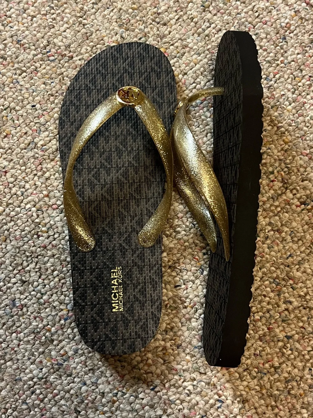 🆕 MICHAEL Michael Kors Glitter Logo Flip Flops